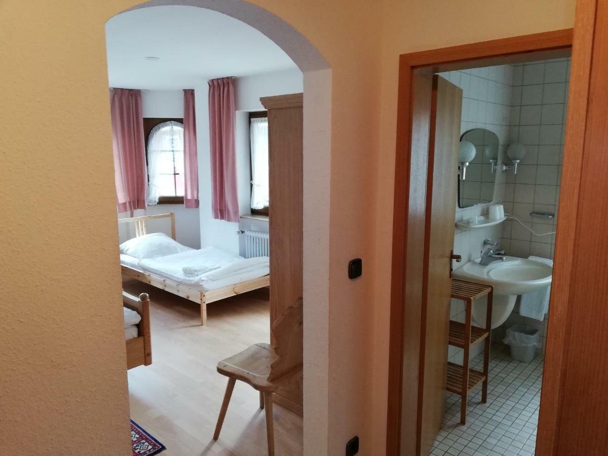 Gaestehaus Roessle Roetenbach  Экстерьер фото