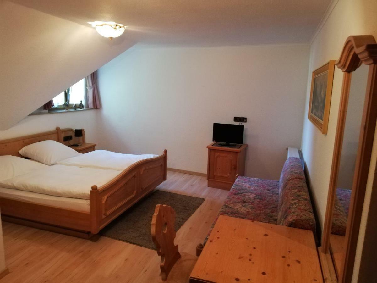 Gaestehaus Roessle Roetenbach  Экстерьер фото